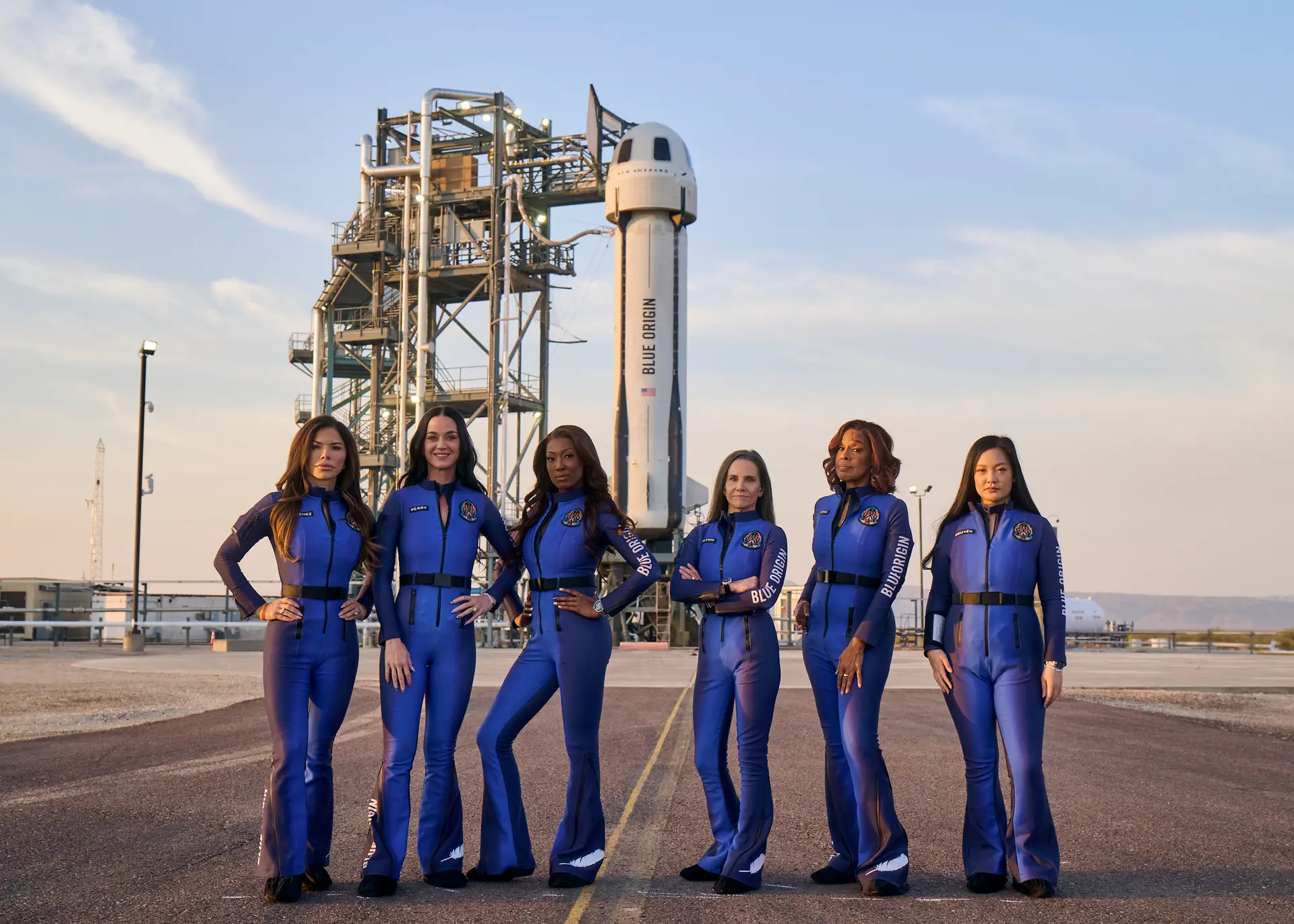 Wisata Luar Angkasa Katy Pery dengan The NS-31 crew - Blue Origin