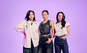 Jeongyeon, Jihyo & Chaeyoung TWICE dalam perilisan single Takedown, OST K-Pop Demon Hunters.