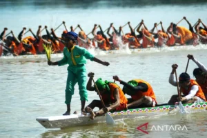 Jejak Sejarah Pacu Jalur: Dari Tradisi Lokal ke Fenomena Aura Farming