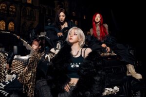 Girl group aespa dalam perilisan album Dirty Work.