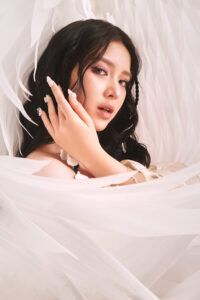 Tiara Andini Edelweiss