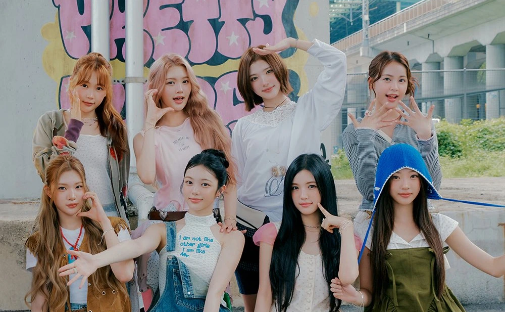 Potret girl group Hearts2Hearts.
