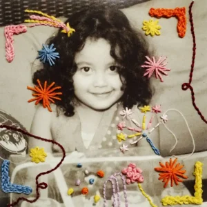 Potret masa kecil Rara Sudirman untuk Artwork lagu "Apa Salahnya".