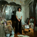 Potret eńau saat melakukan photoshot untuk single "Sesi Potret".