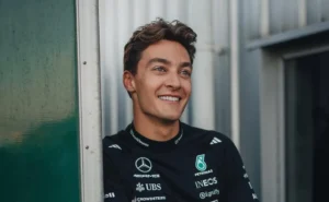 Potret George Russell.