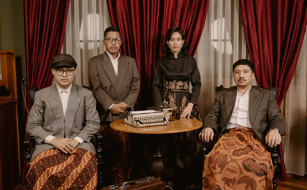 Potret Societeit de Harmonie dan Natasya Elvira.