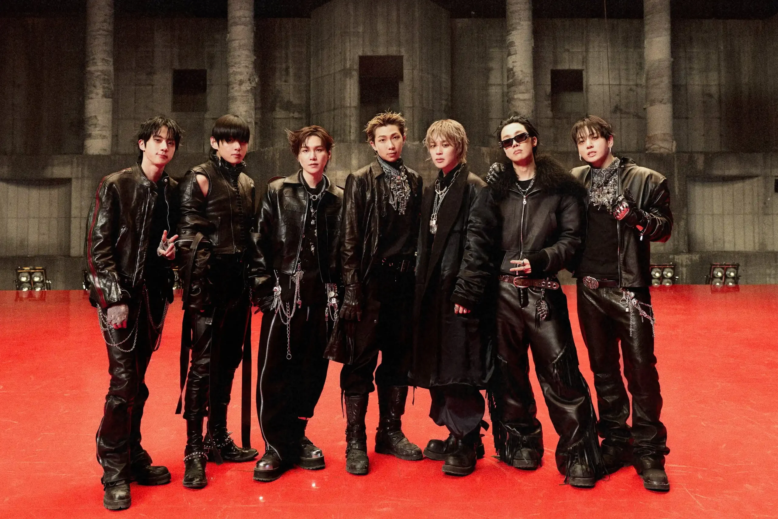 BTS dalam perilisan video musik “Hooligan”.