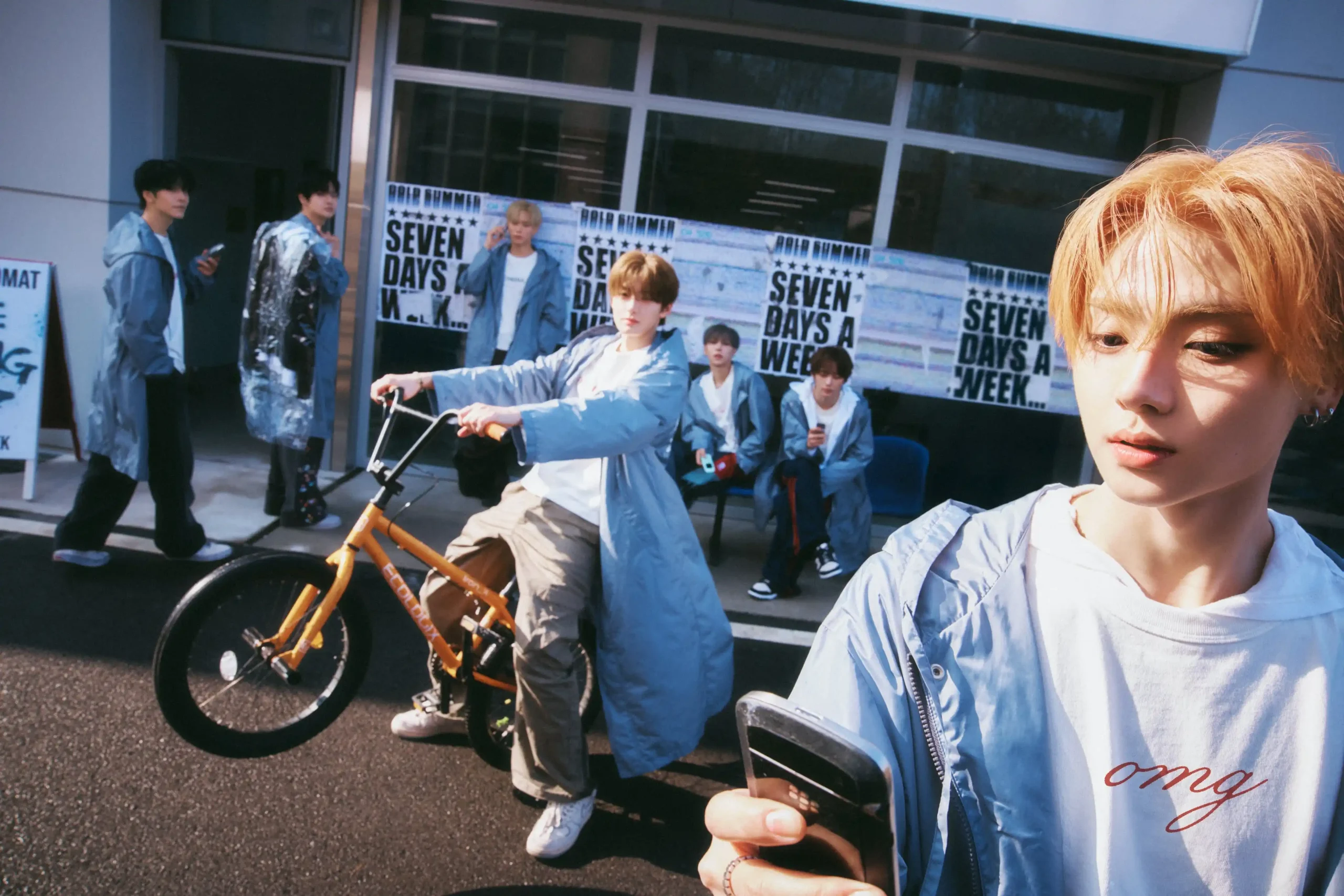 Potret boy group ALPHA DRIVE ONE (ALD1).