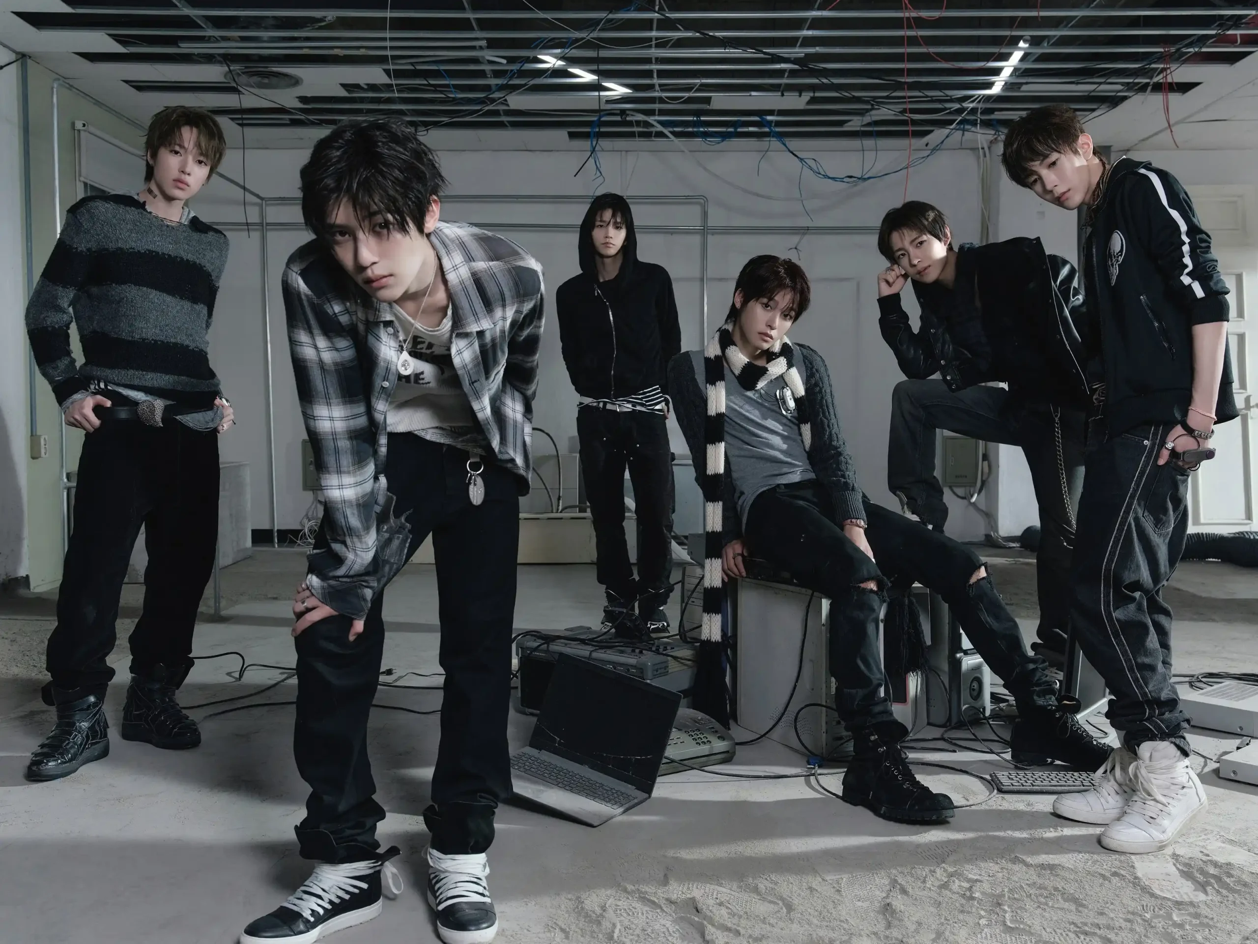 Potret boy group NCT Wish.